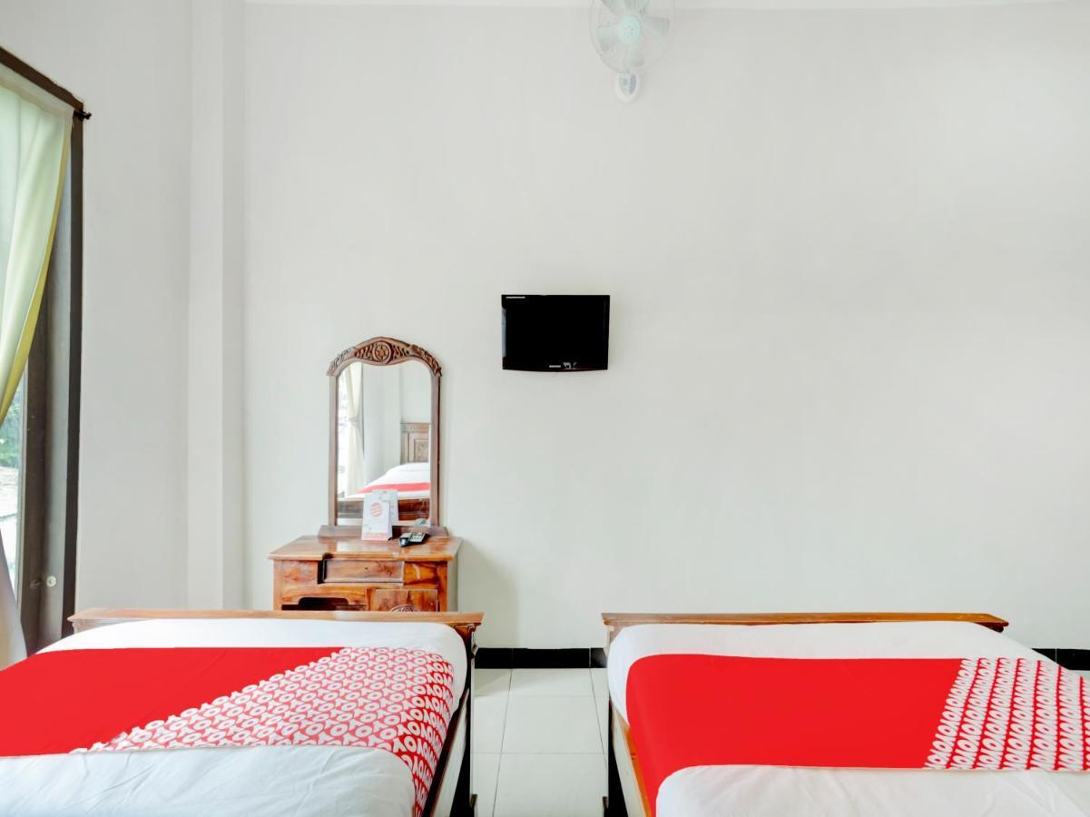 OYO 3156 Hotel Warta Dua Denpasa Buitenkant foto