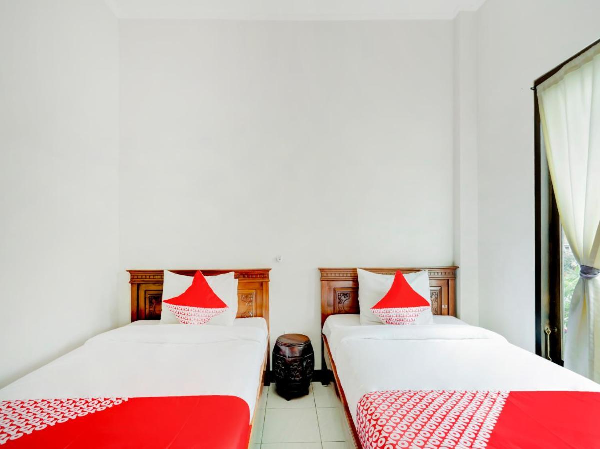 OYO 3156 Hotel Warta Dua Denpasa Buitenkant foto